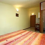 5239e * Stomorska